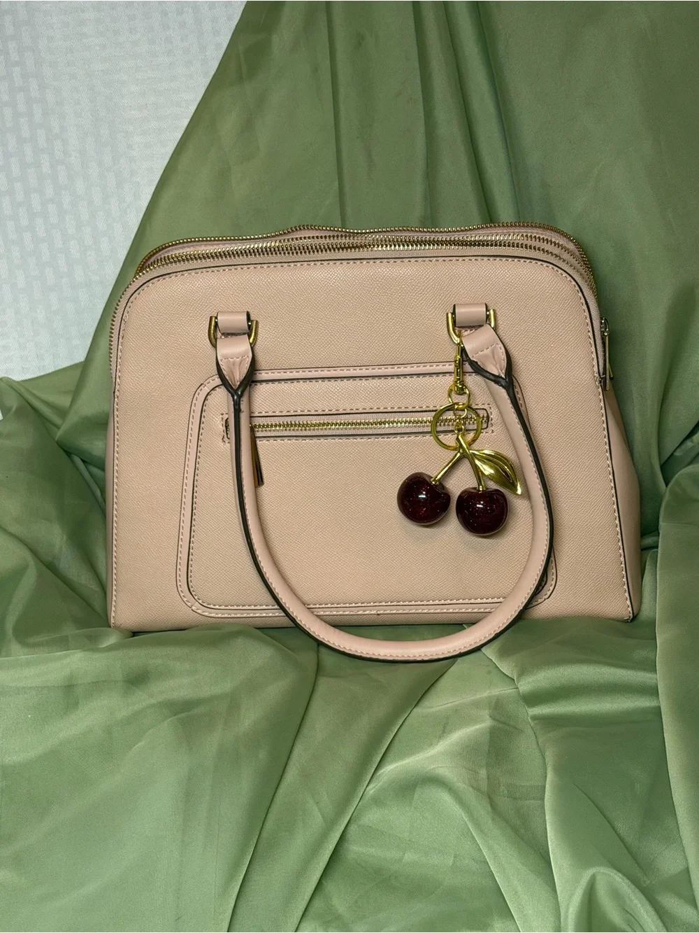 Classic Structured Satchel Handbag/Shoulder bag in Blush Pink